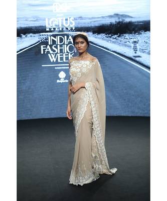 Georgette embroidered thread work saree 1