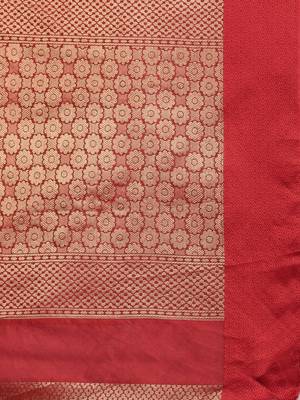 Sangam Prints Golden Handloom Silk Woven Work Traditional Saree 4