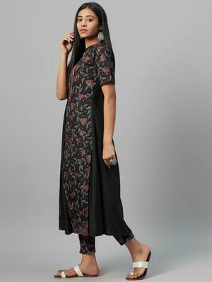 Black printed crepe kurtas-and-kurtis 2