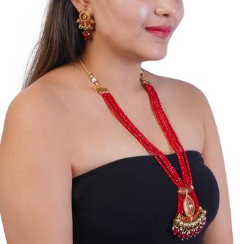 Red necklaces 2