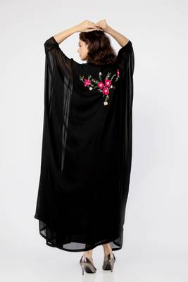 Iris Embroidered Kaftan 4