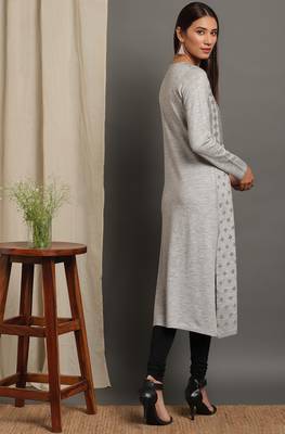 Janasya Women's Grey Woolen Kurta 4