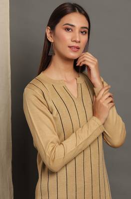 Janasya Women's Beige Woolen Kurta 5