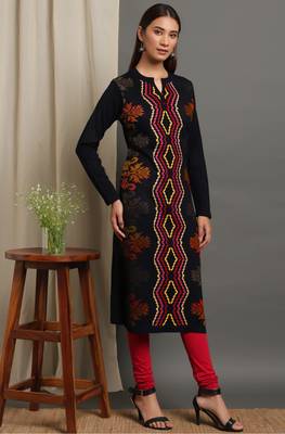 Janasya Women's Black Woolen Kurta 1