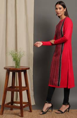 Janasya Women's Red Woolen Kurta 2