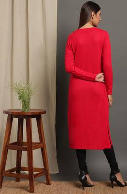 Janasya Women's Red Woolen Kurta 4