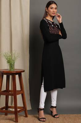 Janasya Women's Black Woolen Kurta 3