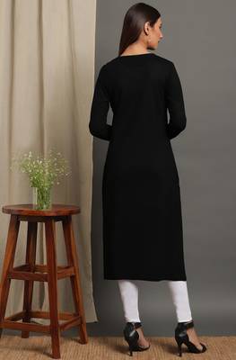Janasya Women's Black Woolen Kurta 4
