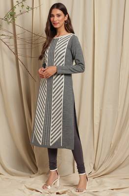 Janasya Women's Grey Woolen Kurta 1