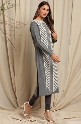 Janasya Women's Grey Woolen Kurta 3