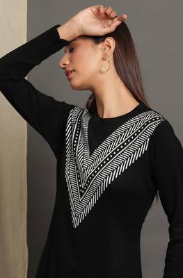 Janasya Women's Black Woolen Kurta 5
