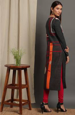 Janasya Women's Grey Woolen Kurta 4