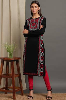 Janasya Women's Black Woolen Kurta 1