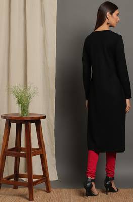 Janasya Women's Black Woolen Kurta 4