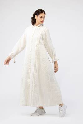 Rhea Embroidered Collar Abaya 2
