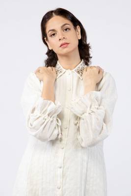 Rhea Embroidered Collar Abaya 3