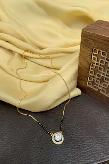Gold mangalsutra