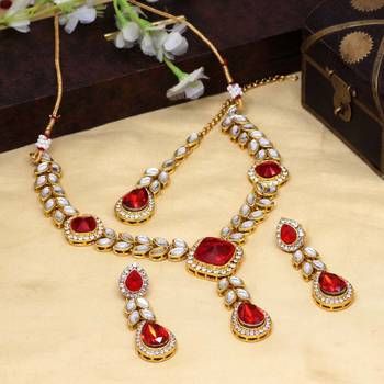 Red necklace-sets 1