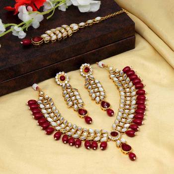 Maroon necklace-sets 1