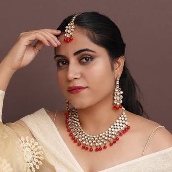 Red necklace-sets 2