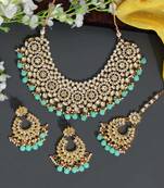 Green necklace-sets