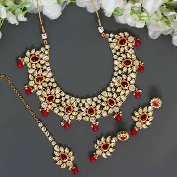 Red necklace-sets 2
