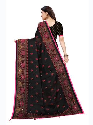 Black printed jute saree with blouse 4