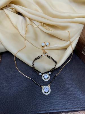Gold mangalsutra 1