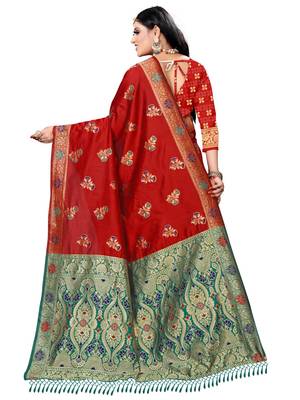 Red printed silk saree with blouse 3