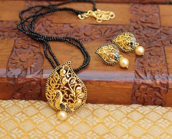 Black agate necklaces 1