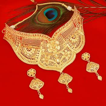 Gold mother of pearl designer-jewellery 3
