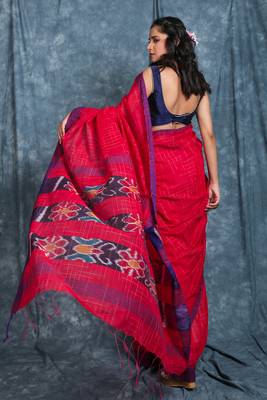 Red woven blended cotton saree with blouse 3