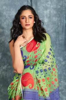Light Green Woven Blended Cotton Saree Without Blouse