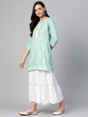 Green woven viscose ethnic-kurtis 3