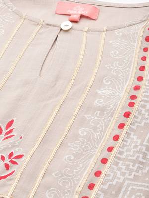 Off-white woven viscose ethnic-kurtis 4