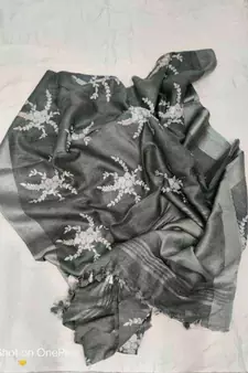 Grey ?Handcrafted?Linen Saree with embroidery work