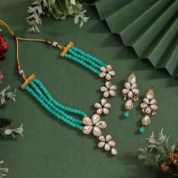 Green necklace-sets 2