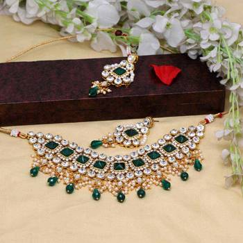 Green necklace-sets 2