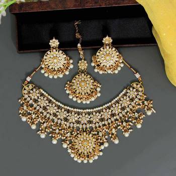 White necklace-sets 1