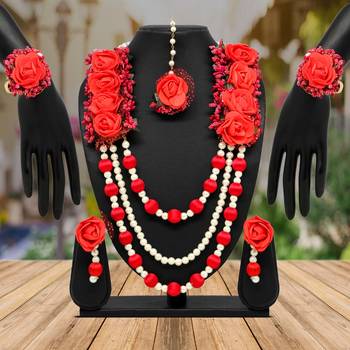 Red necklace-sets 1