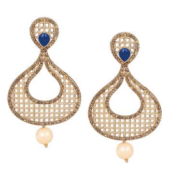 Blue diamond earrings 1