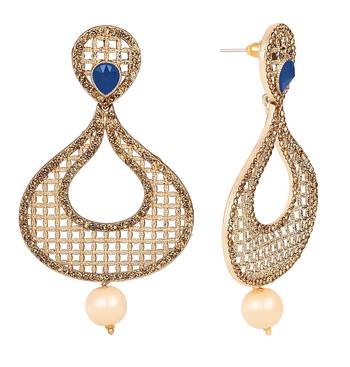 Blue diamond earrings 2