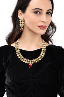 Gold Tone Traditional Kundan & Pearls Necklace Set For Women