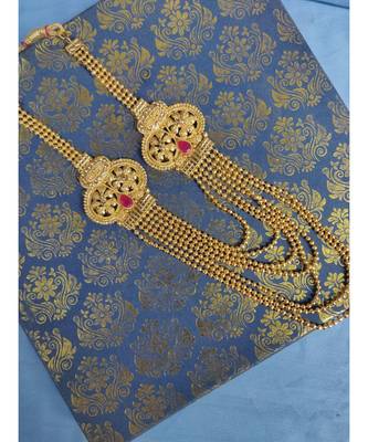 Stylish Gold Plated Wedding Jewellery  Multi-String Necklace Set For Women 1