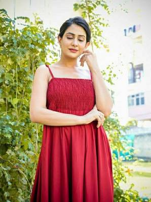 Red plain viscose rayon maxi-dresses 2