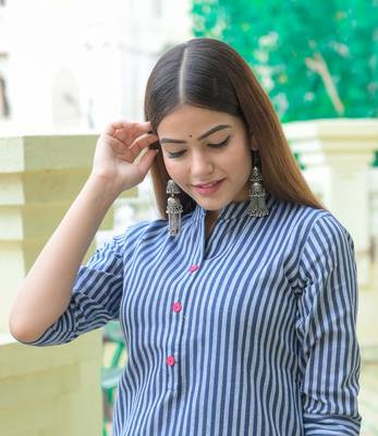 Blue Lining Cotton Blend Kurti and Pant Set 3
