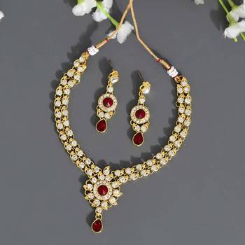 Maroon necklace-sets 1