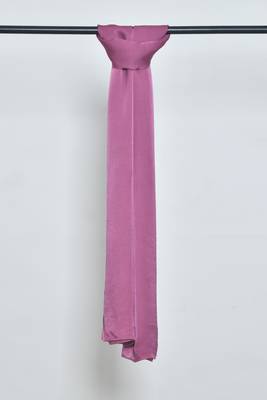 Tea Pink Satin Hijab 2