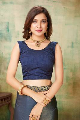 Blue printed lycra saree with blouse 3