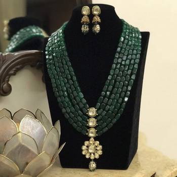 Green necklaces 1